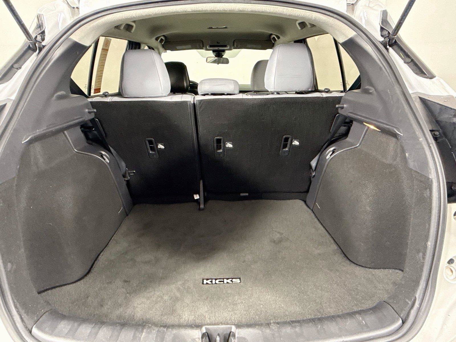 Used 2023 Nissan Kicks SR w/ SR Premium Package FWD image 33