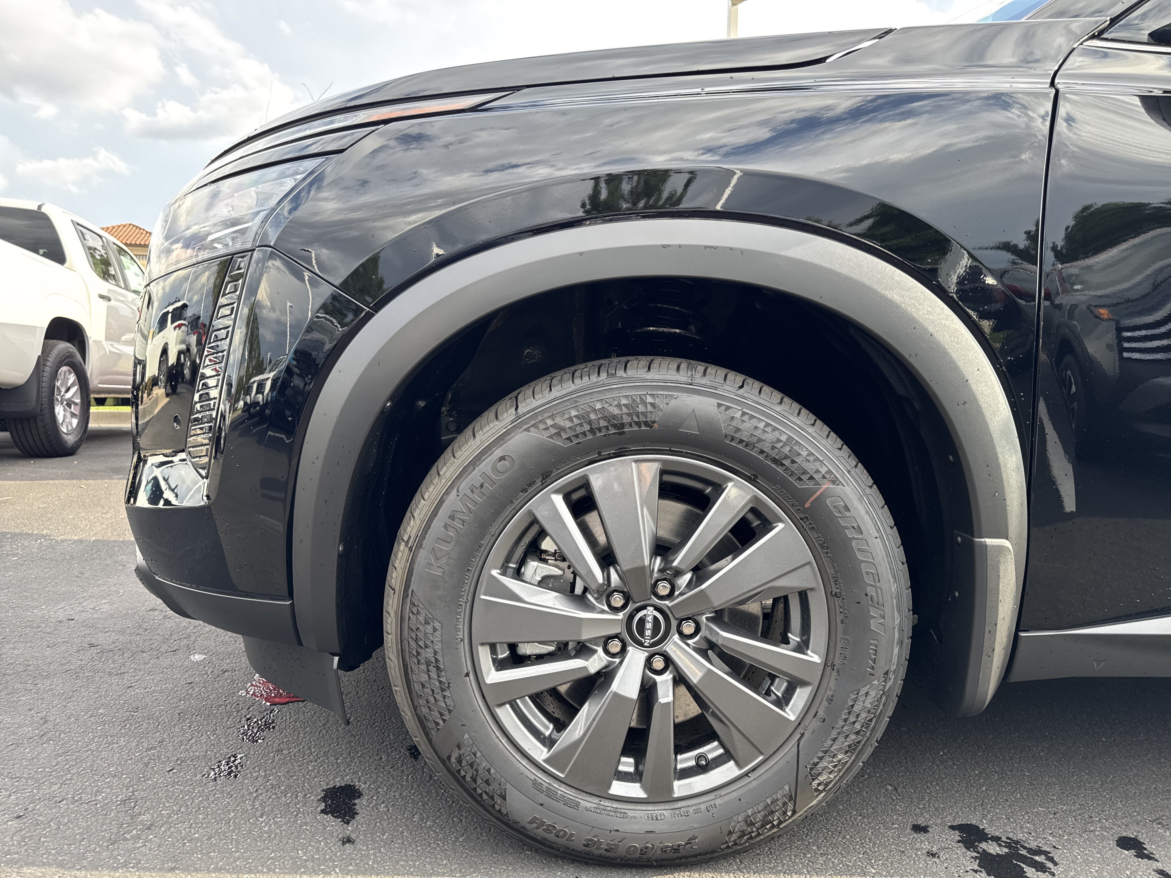 New 2026 Nissan Pathfinder SV AWD/4WD image 7