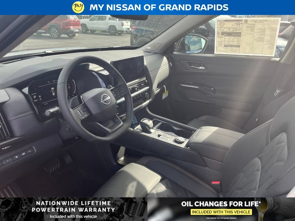 New 2026 Nissan Pathfinder Platinum AWD/4WD image 11