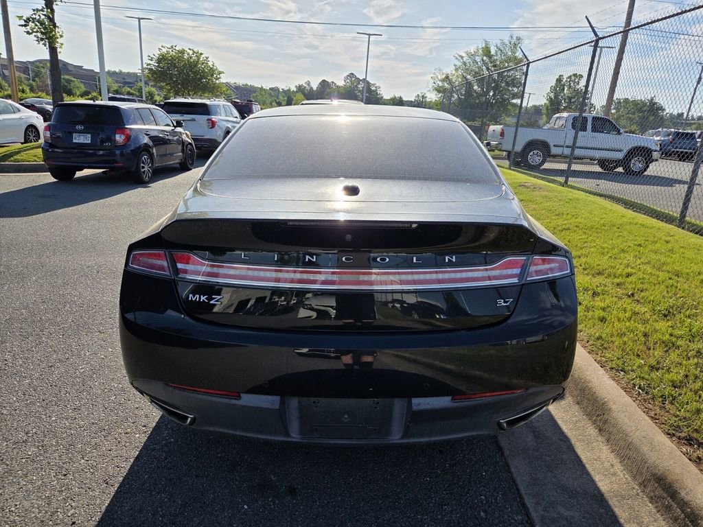 Used 2016 Lincoln MKZ w/ Equipment Group 300A Reserve FWD image 8