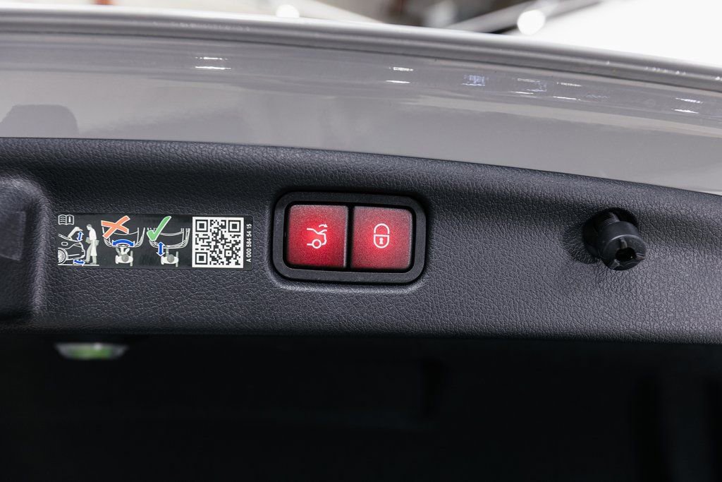 Used 2024 Mercedes-Benz C 63 AMG S image 32