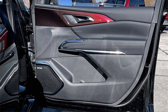 Used 2025 Chevrolet Traverse RS w/ LPO, Floor Liner Package image 29