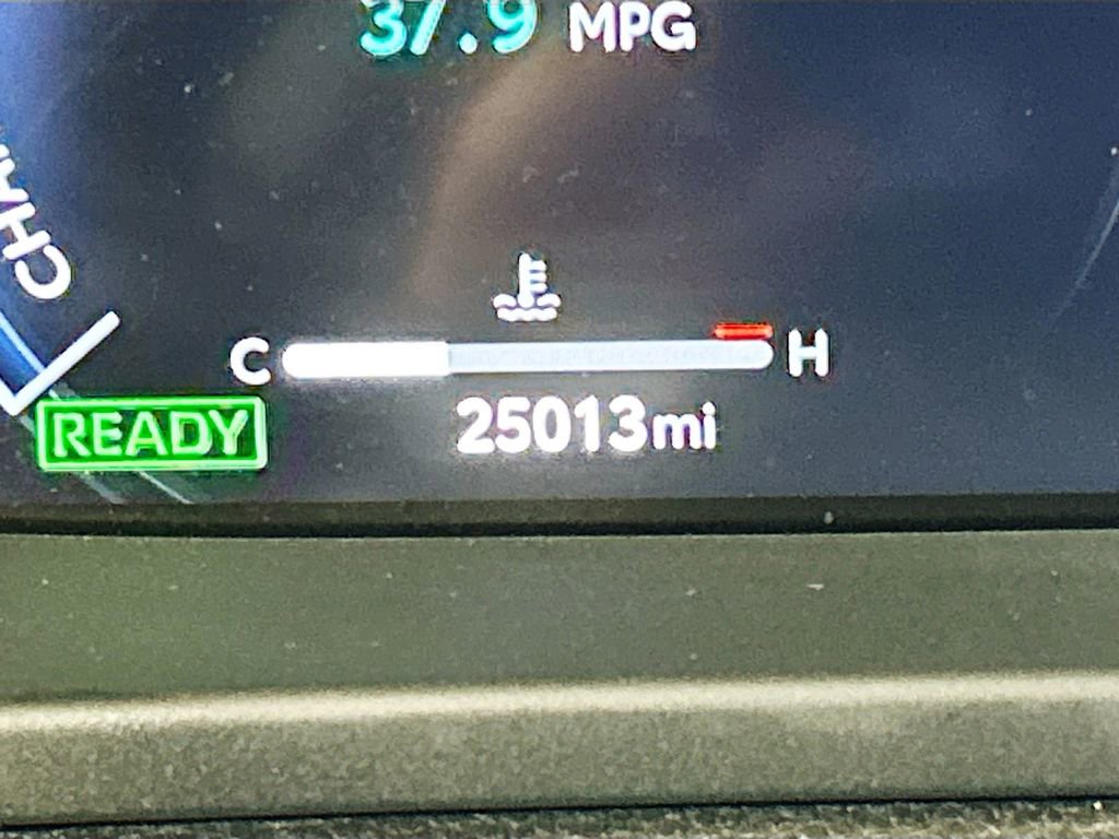 Used 2023 Toyota Crown XLE image 10