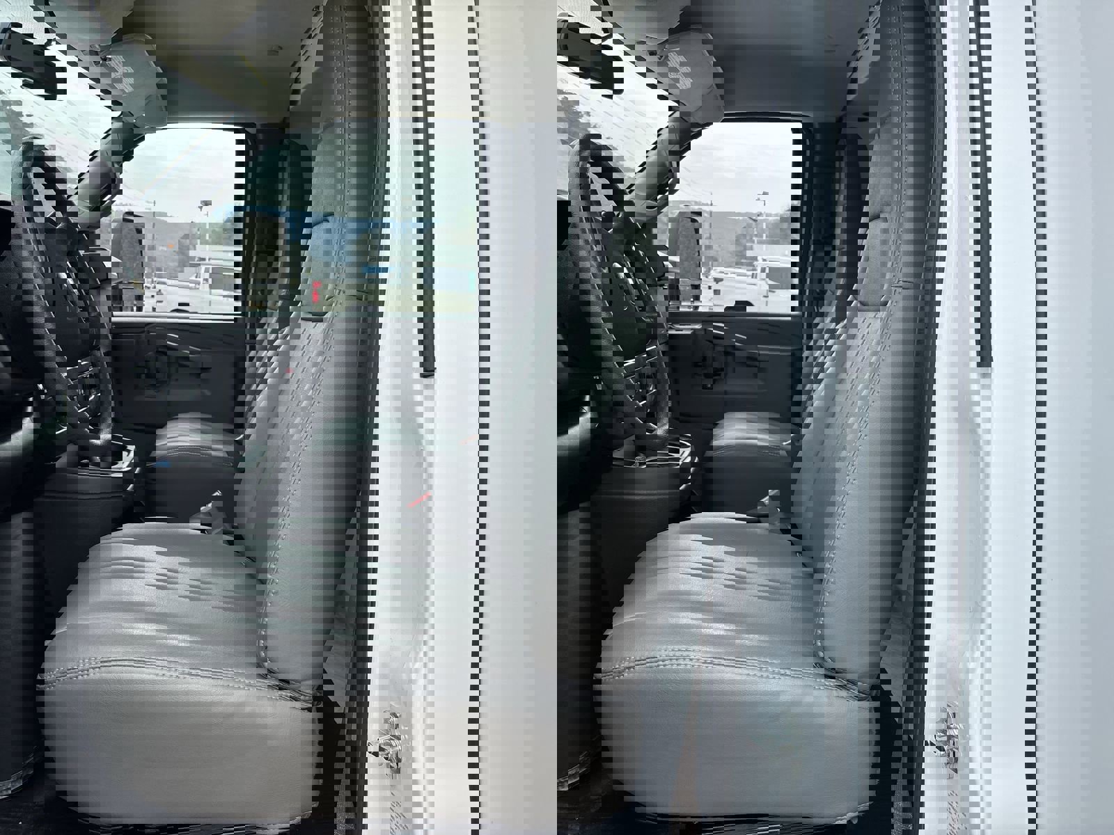 New 2025 Chevrolet Express 3500 w/ Power Convenience Package image 11