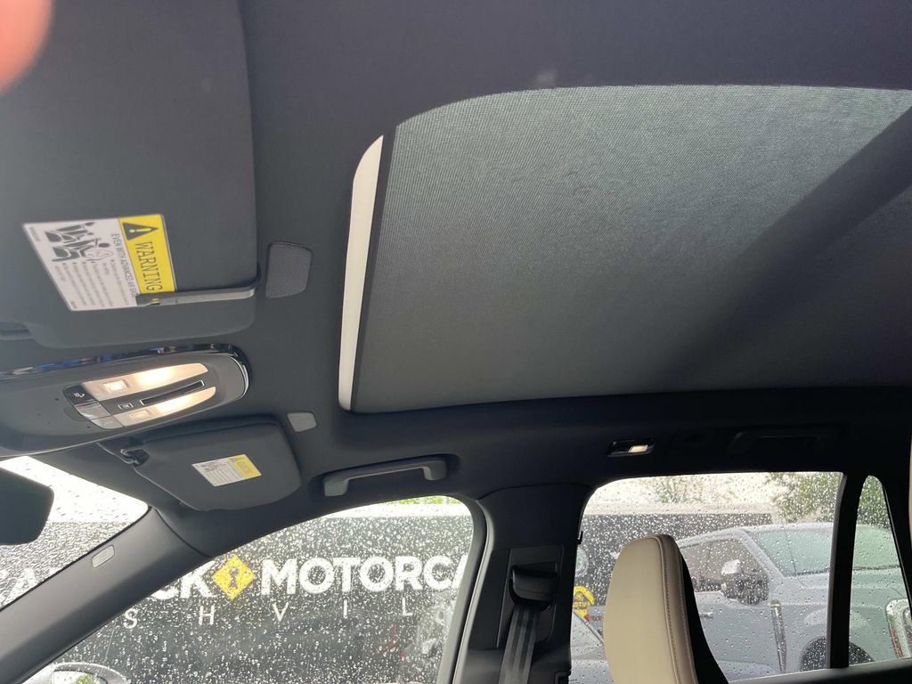 Certified 2026 Volvo XC90 B5 Plus AWD/4WD image 30