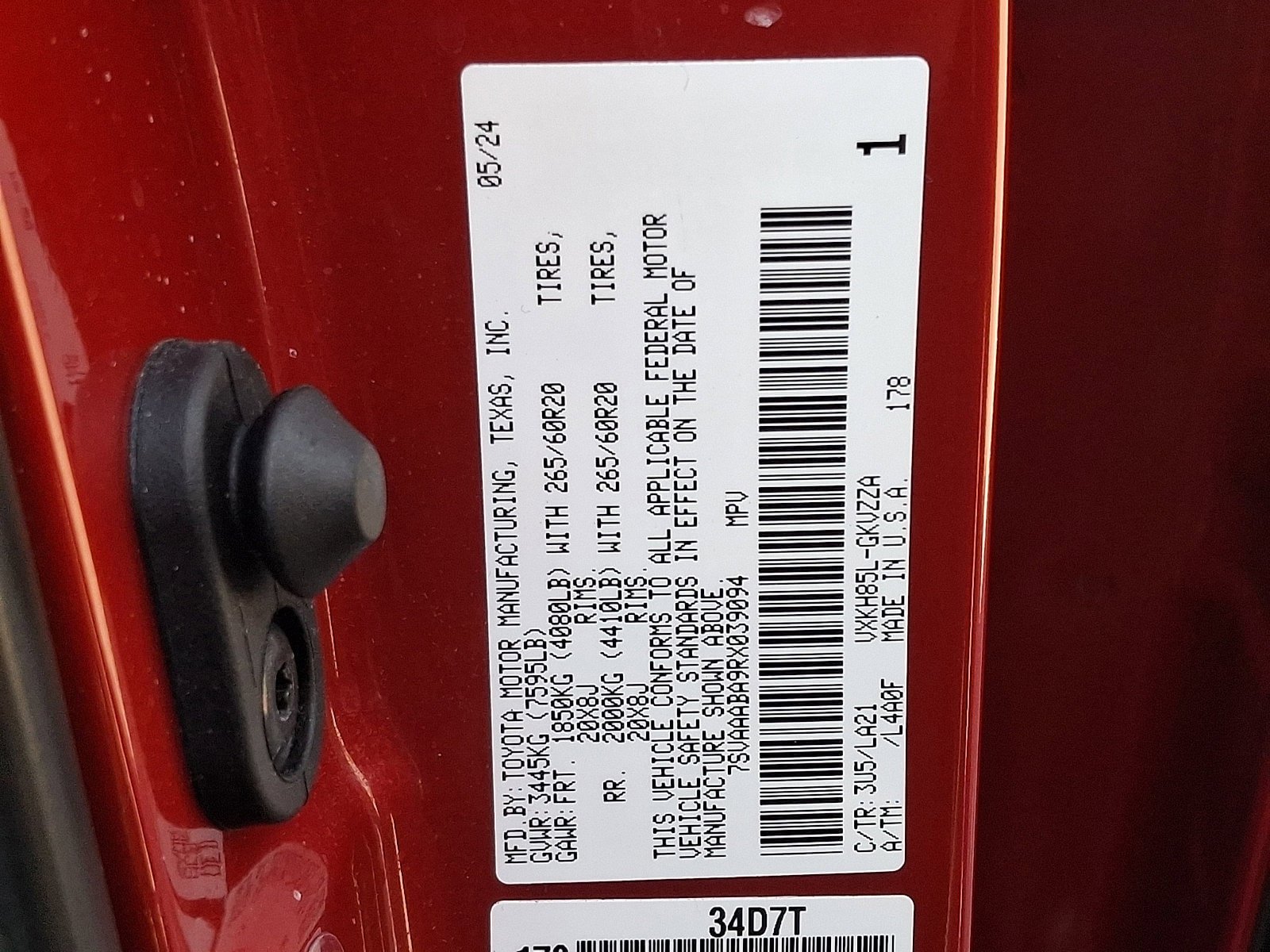 Certified 2024 Toyota Sequoia Platinum AWD/4WD image 29