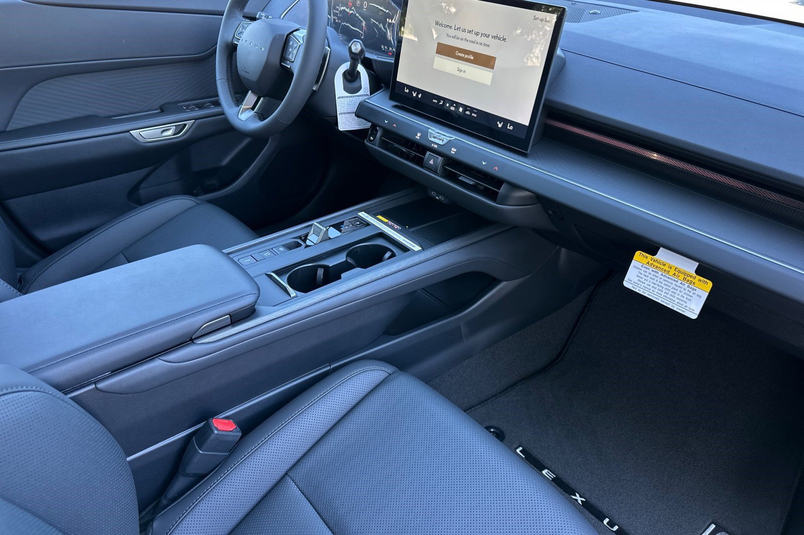New 2026 Lexus ES 350e w/ Convenience Package FWD image 17