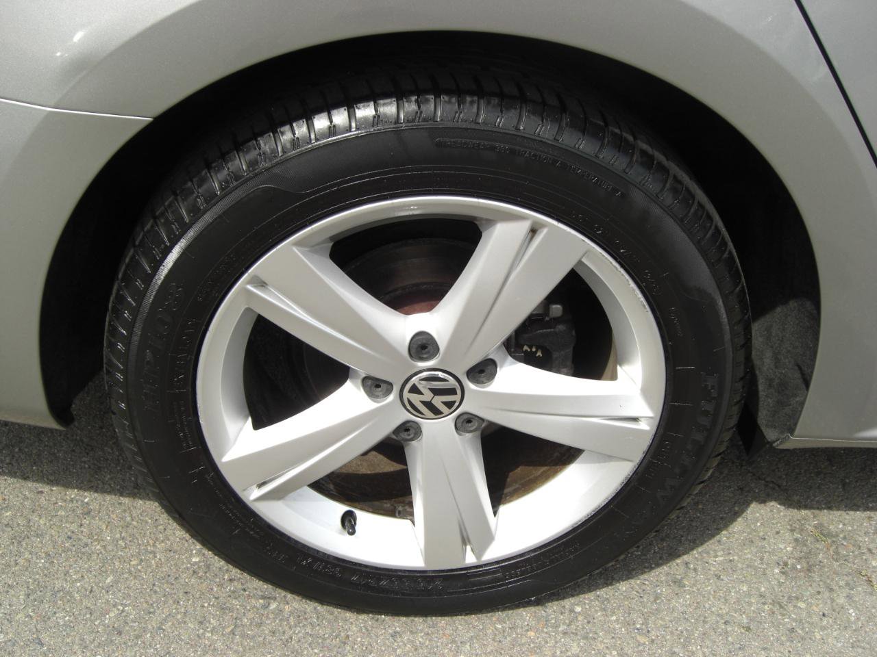 Used 2012 Volkswagen Passat 2.5 SE image 4