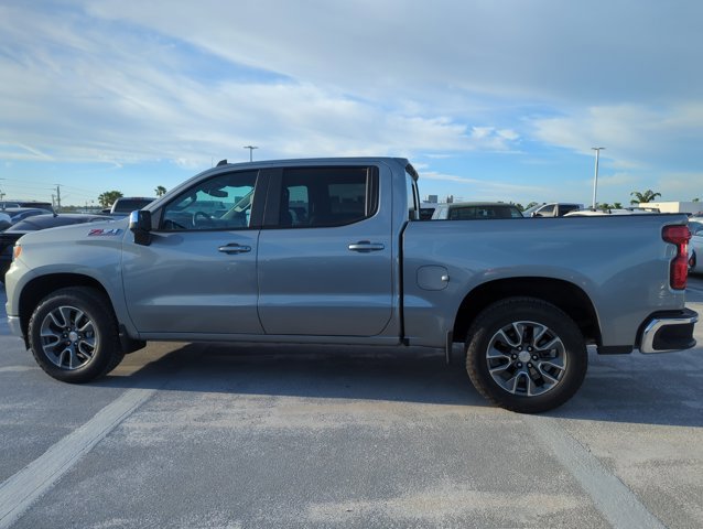 Used 2025 Chevrolet Silverado 1500 LT image 6