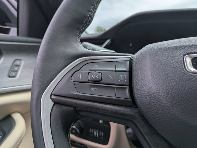 Used 2022 Jeep Grand Cherokee Limited 4xe w/ Luxury Tech Group II AWD/4WD image 29