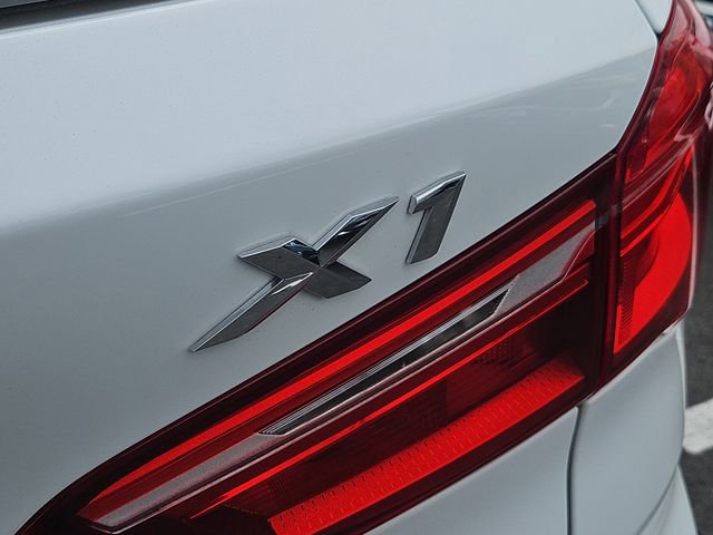 Used 2018 BMW X1 xDrive28i image 12
