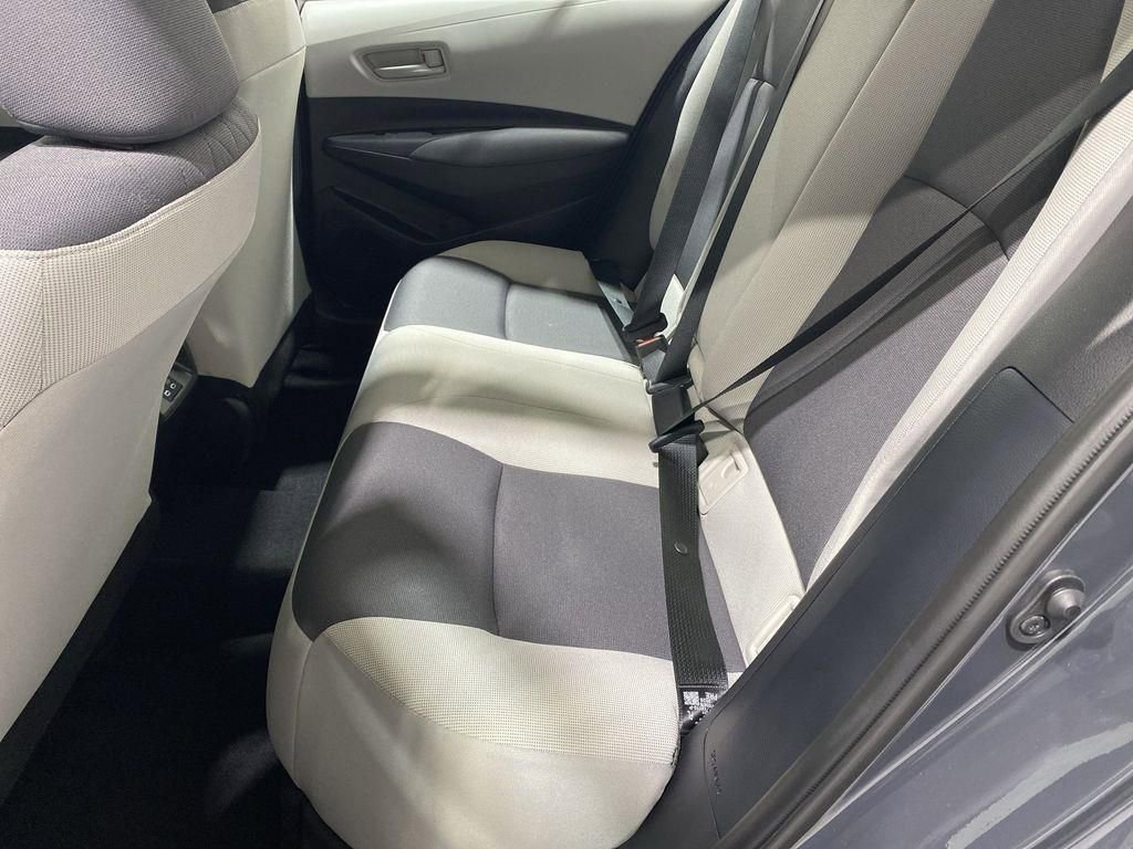 Used 2025 Toyota Corolla LE image 25