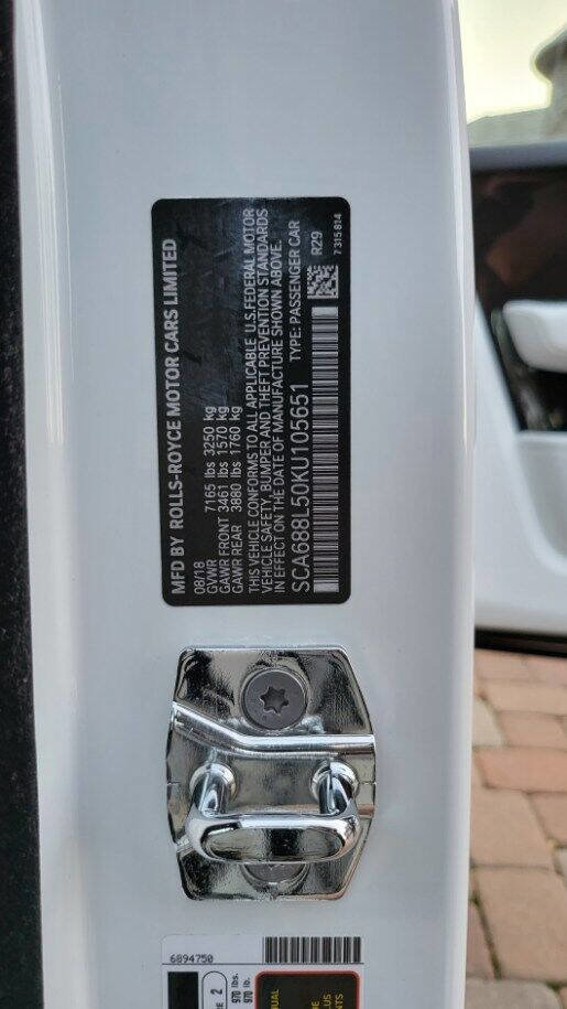 Used 2019 Rolls-Royce Phantom Extended Wheelbase image 17