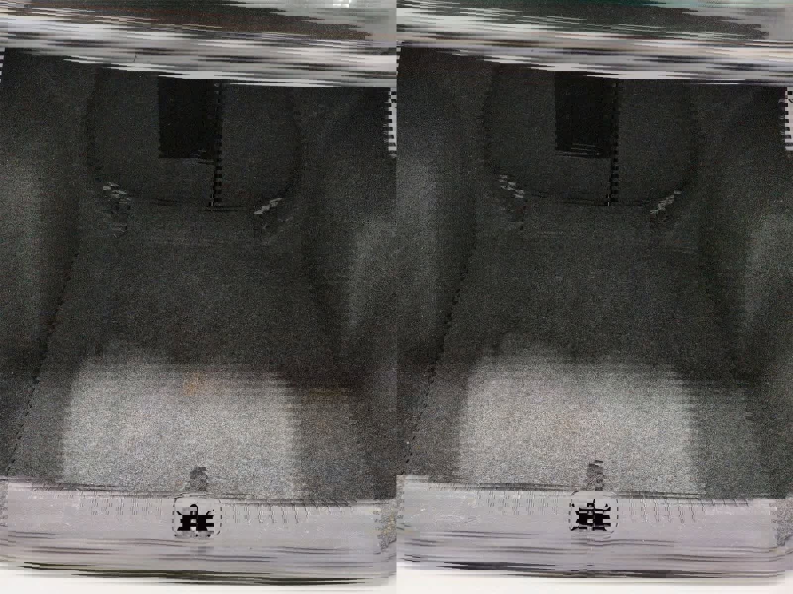 Certified 2017 Chrysler 200 Limited Platinum image 33