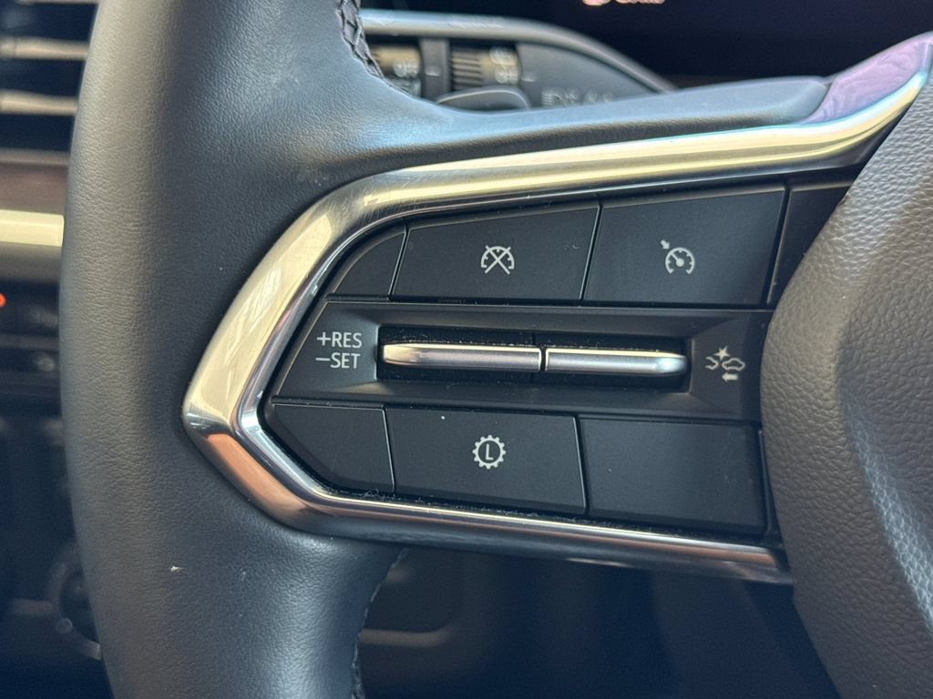 Used 2025 Chevrolet Suburban Premier RWD image 28
