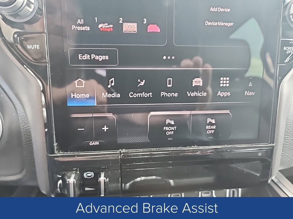 Used 2025 RAM 1500 Laramie AWD/4WD image 22