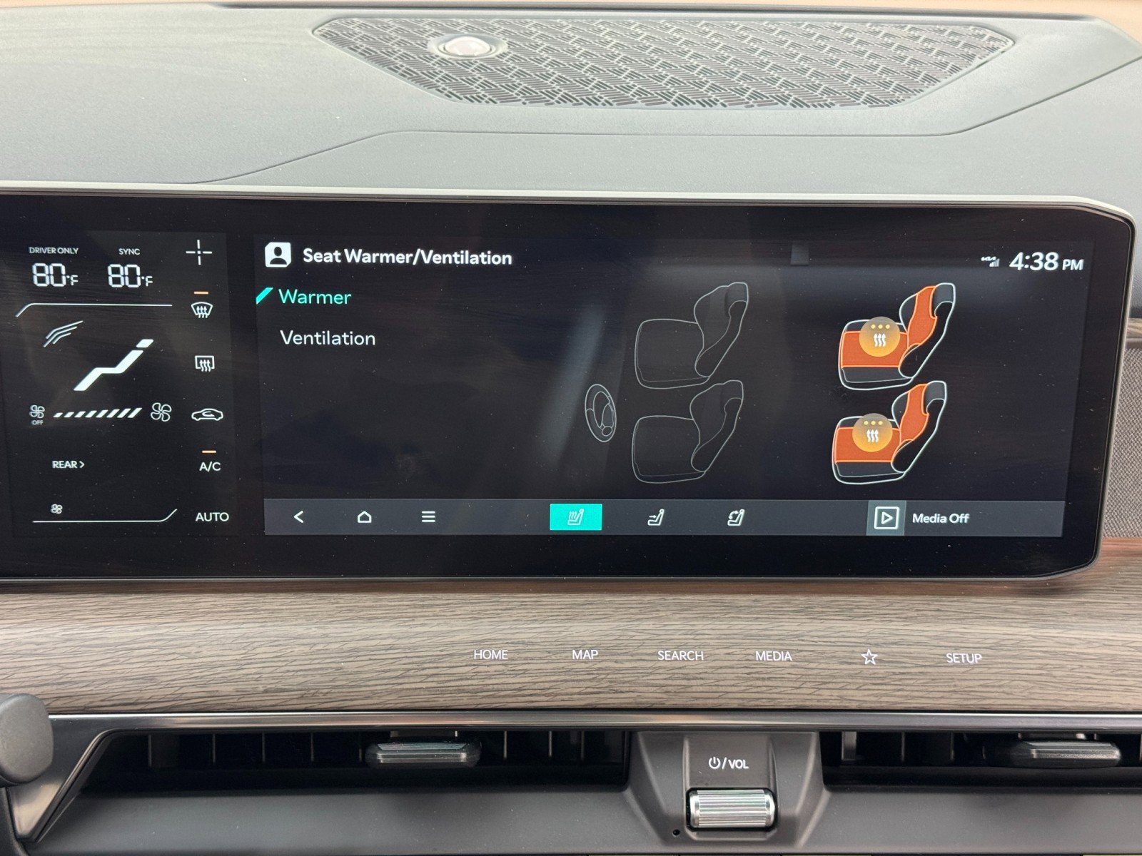 Used 2024 Kia EV9 Land image 29