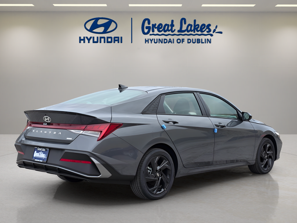 New 2026 Hyundai Elantra SEL FWD image 5