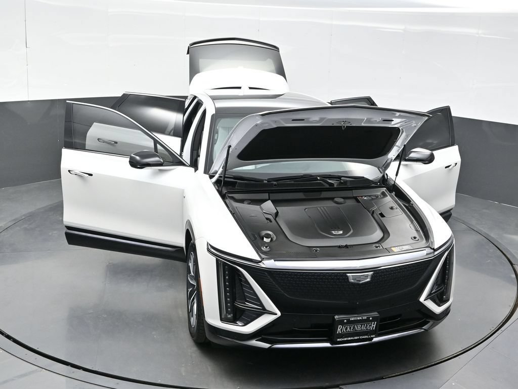 Certified 2024 Cadillac Lyriq Sport AWD/4WD image 37