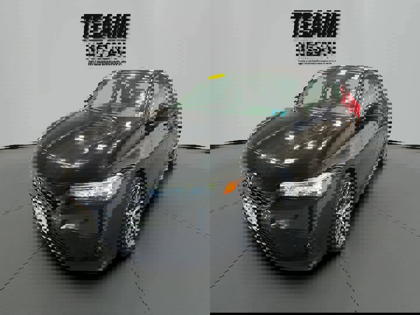 Used 2022 Honda Civic Touring image 3