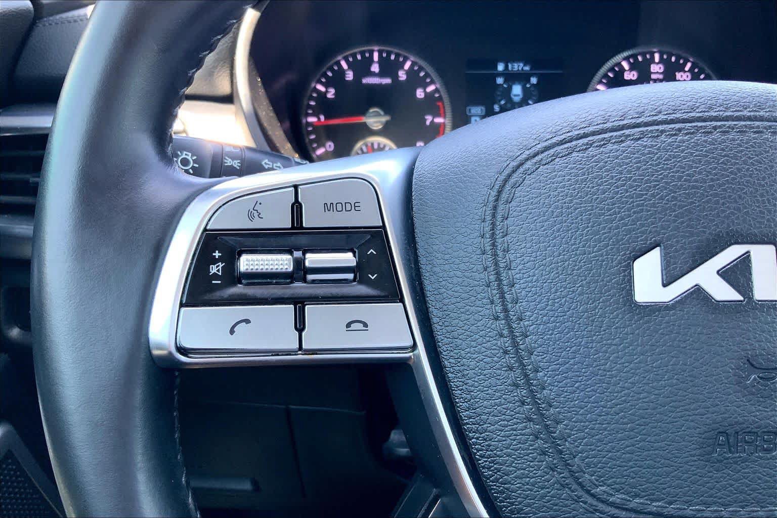 Certified 2022 Kia Telluride S FWD image 23
