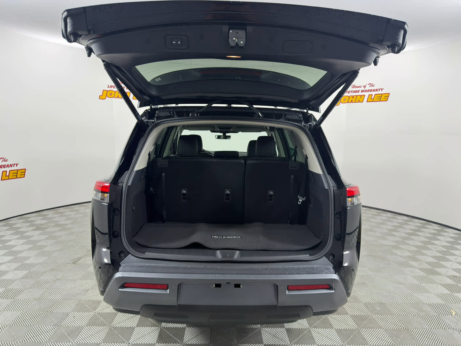 New 2026 Nissan Pathfinder SL image 5