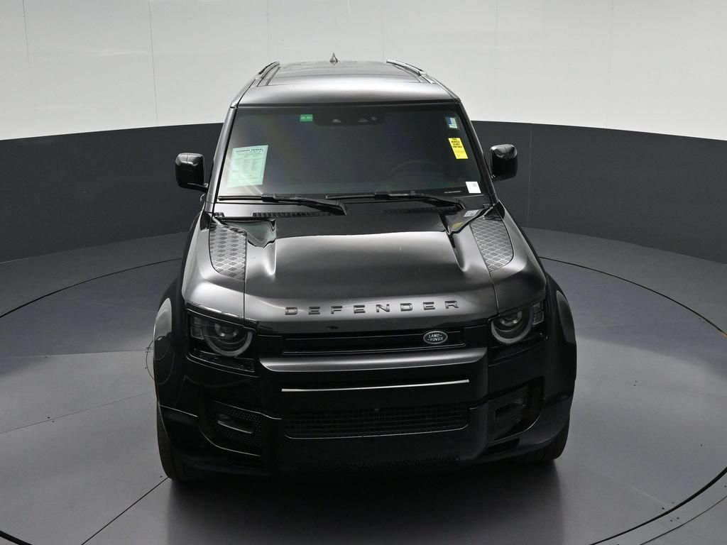Used 2024 Land Rover Defender 110 X-Dynamic SE AWD/4WD image 21
