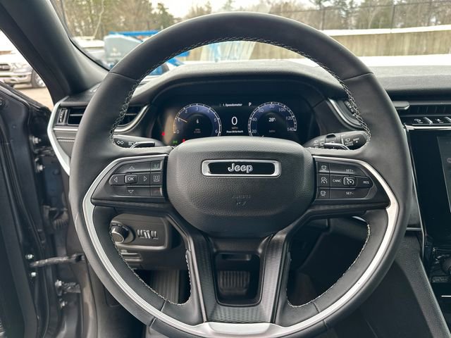 Used 2024 Jeep Grand Cherokee L Laredo image 29