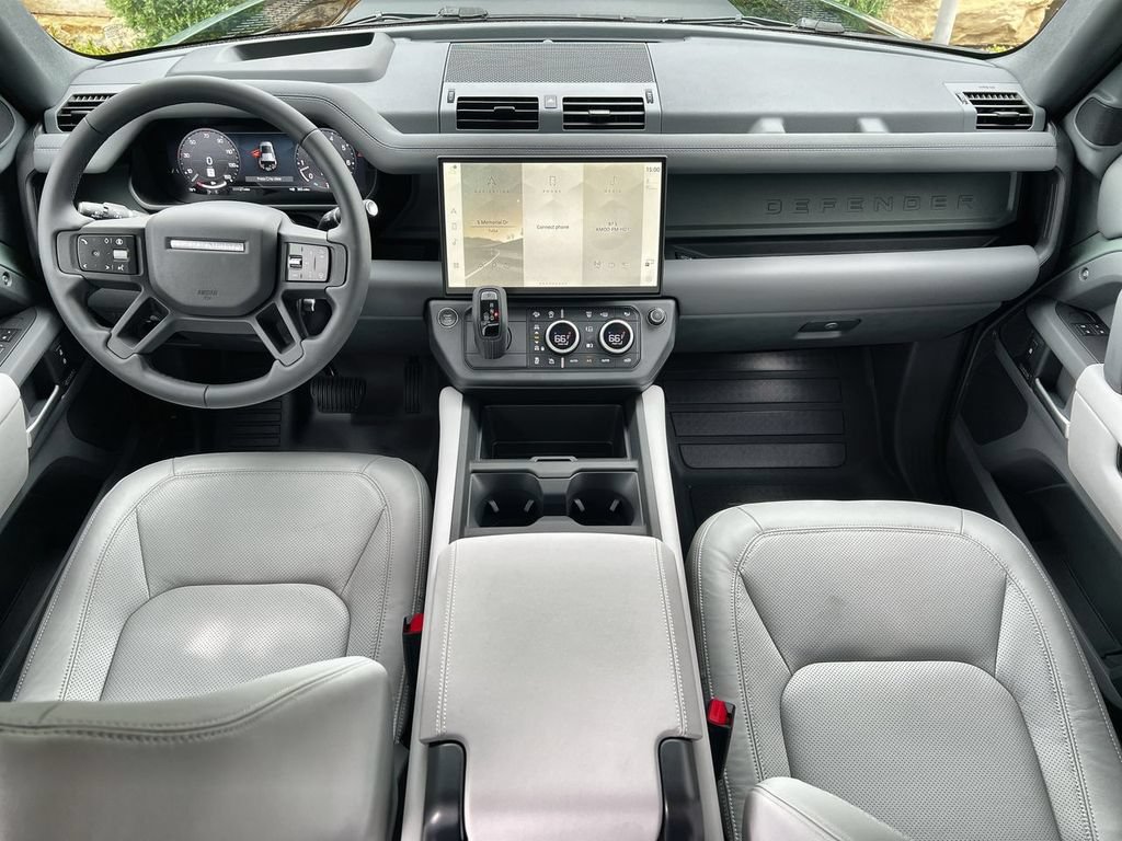 New 2026 Land Rover Defender 110 AWD/4WD image 12