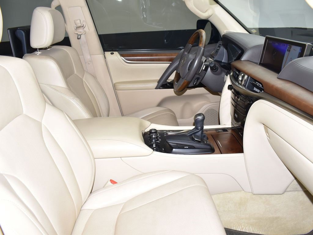 Used 2017 Lexus LX 570 570 image 27