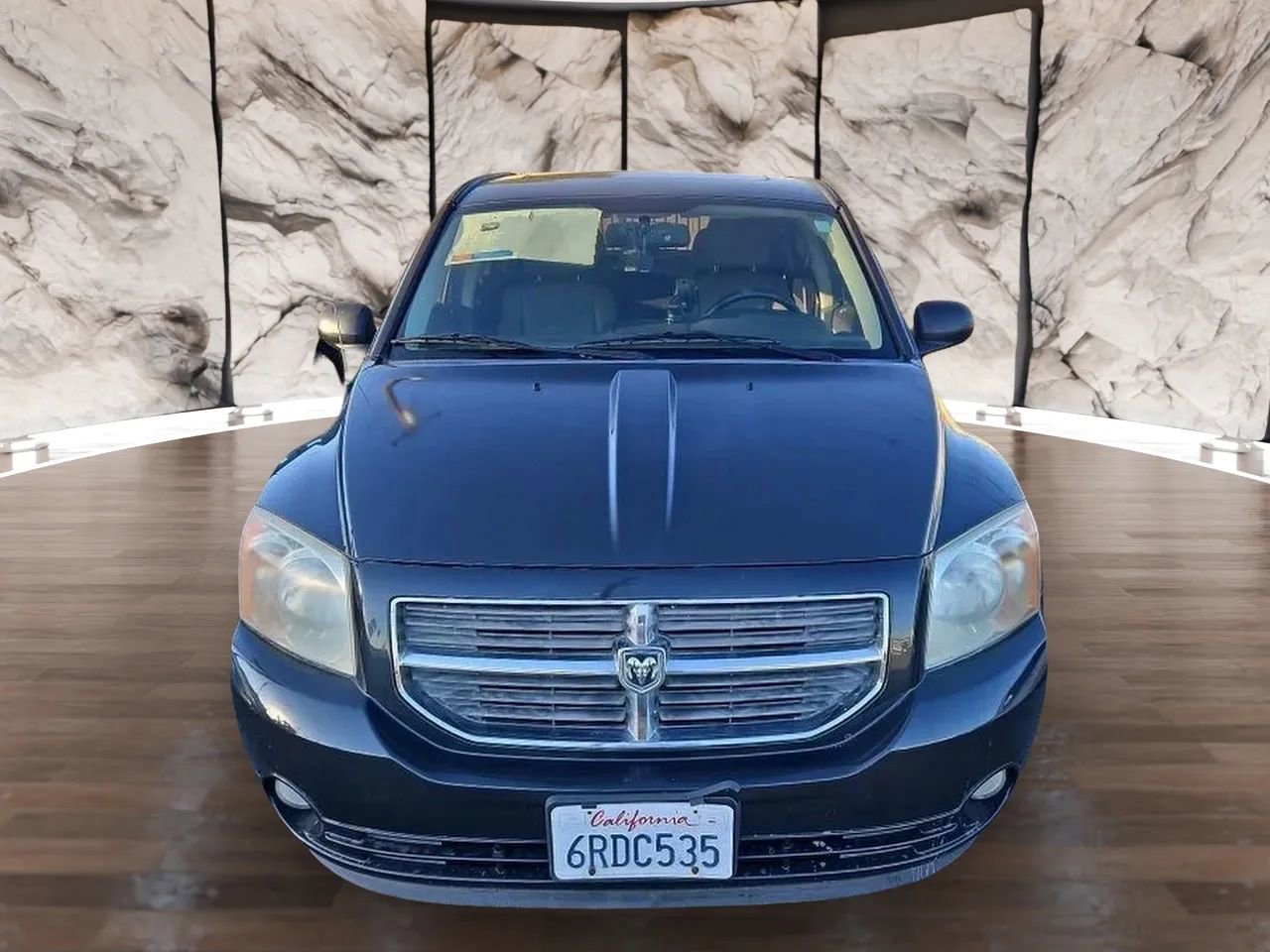 Used 2011 Dodge Caliber Uptown image 2