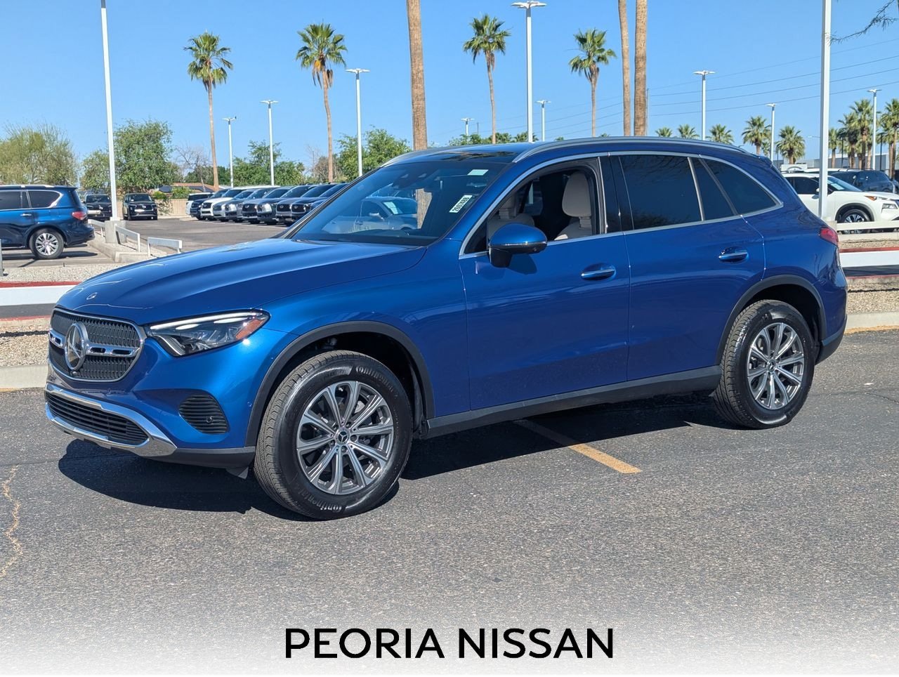 Used 2024 Mercedes-Benz GLC 300 4MATIC image 1