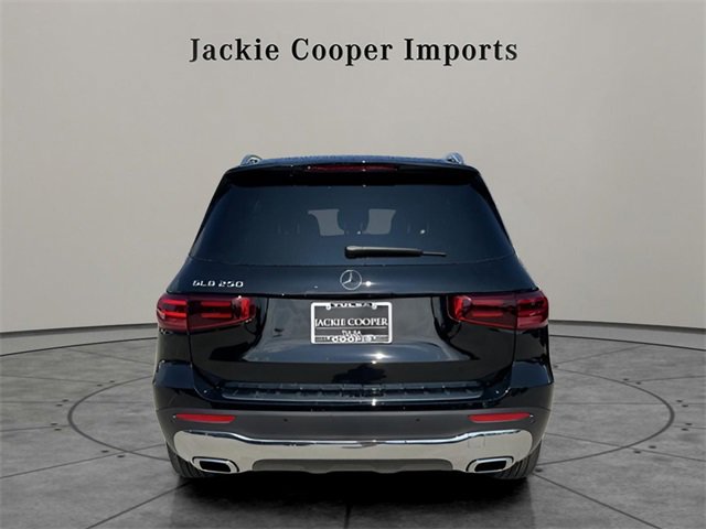 New 2025 Mercedes-Benz GLB 250 image 6