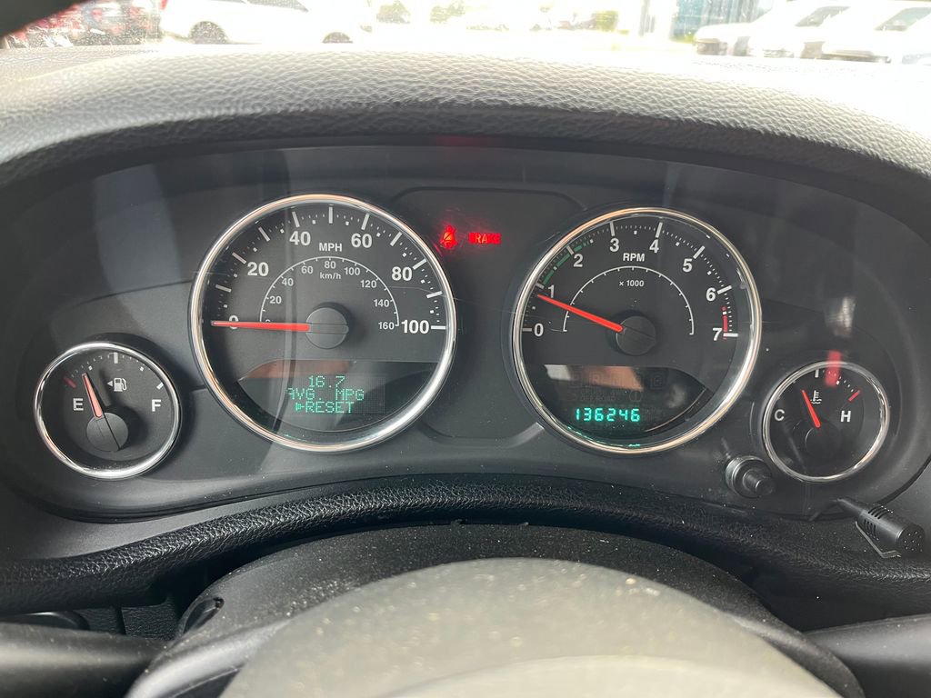 Used 2012 Jeep Wrangler Unlimited Rubicon w/ Connectivity Group image 8