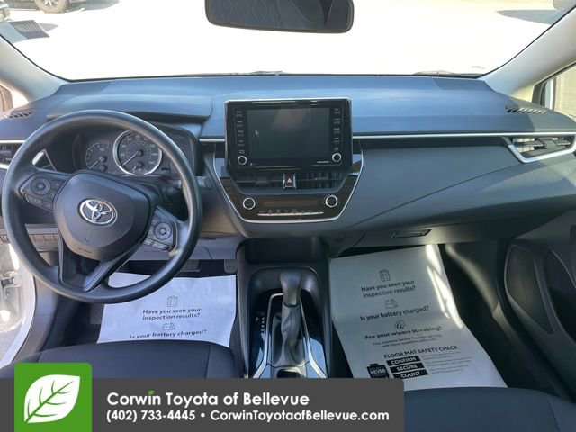 Used 2022 Toyota Corolla LE FWD image 32