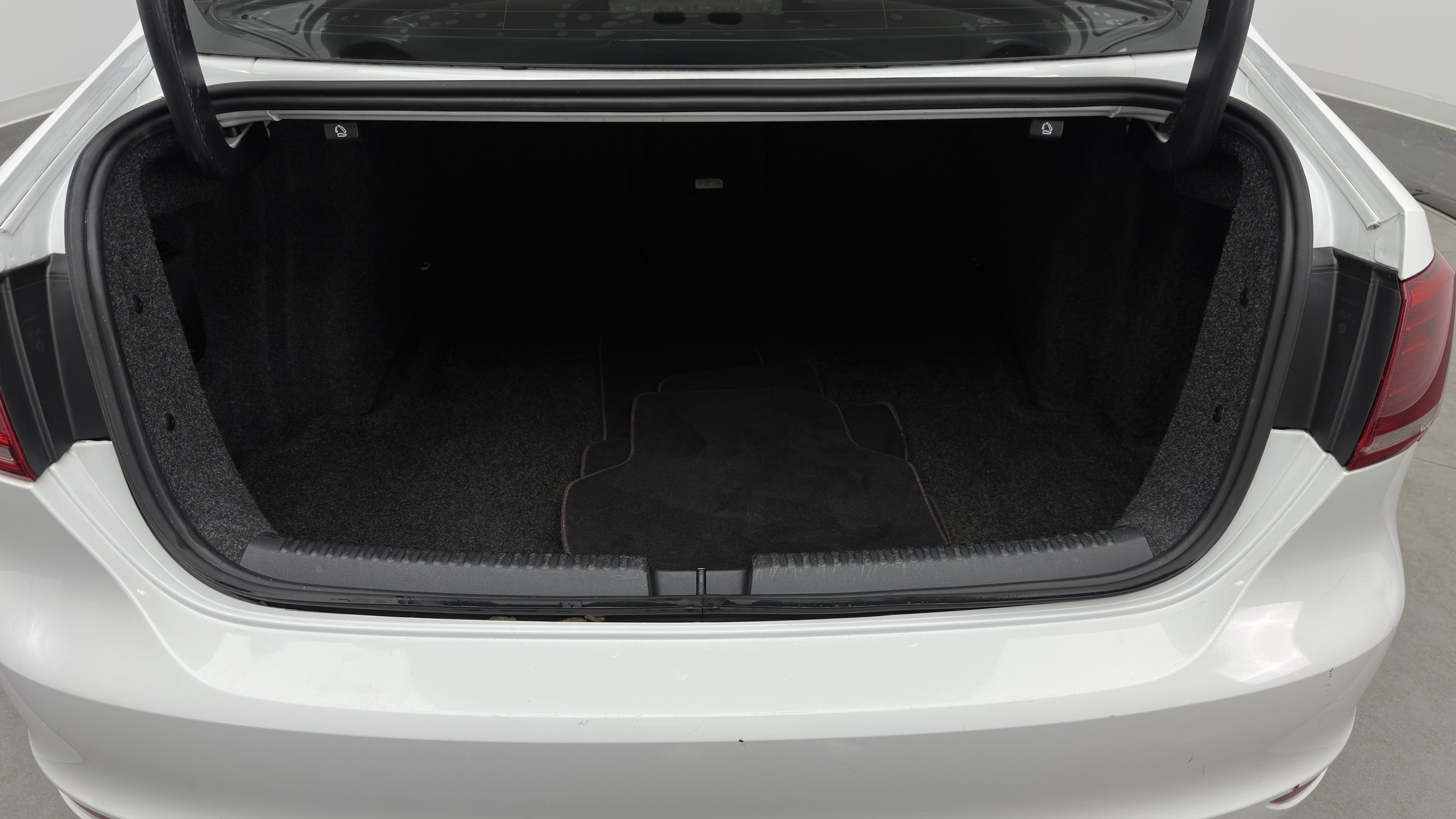 Used 2014 Volkswagen Jetta GLI Edition 30 FWD image 31