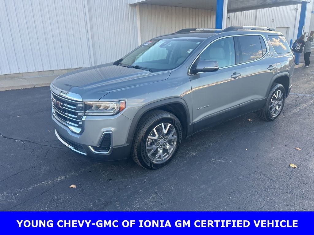 Certified 2023 GMC Acadia SLE w/ Driver Convenience Package image 3