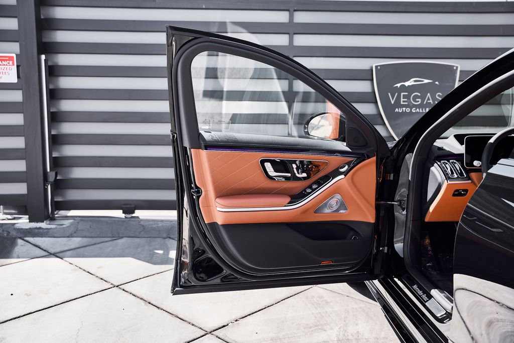 Used 2024 Mercedes-Benz S 63 AMG S image 28