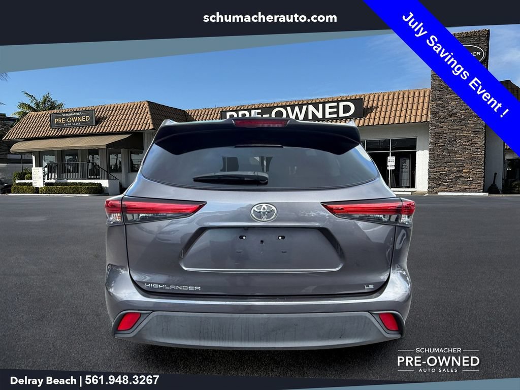 Used 2021 Toyota Highlander LE FWD image 6