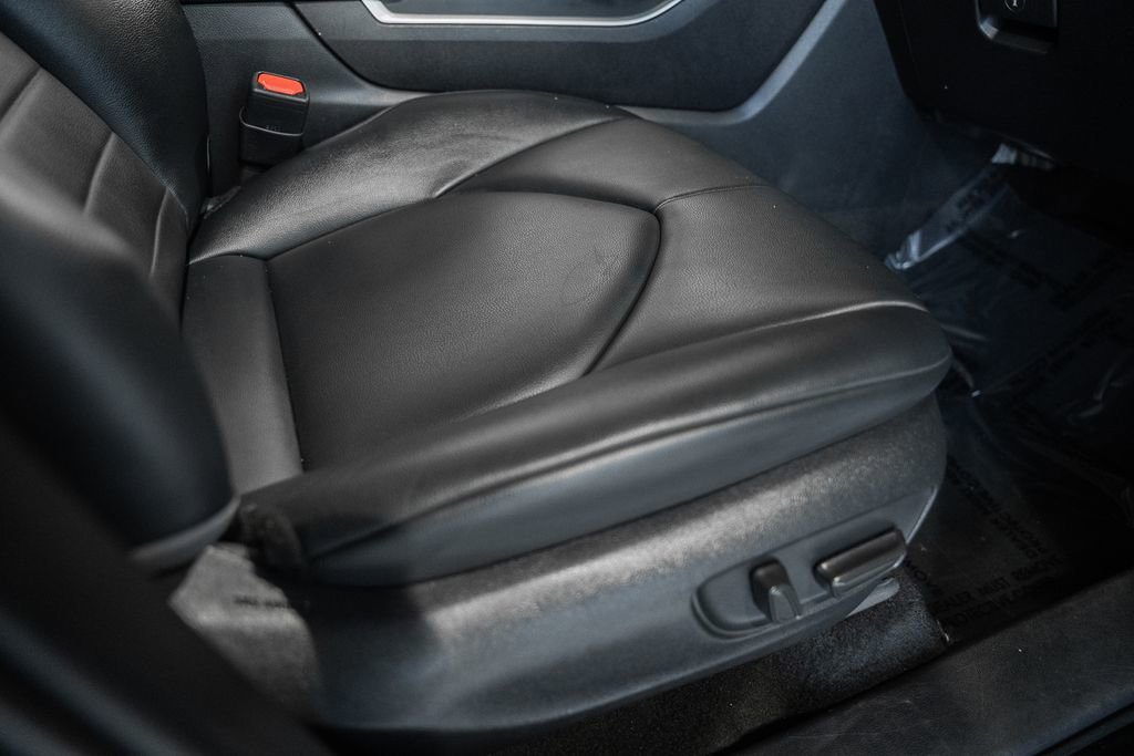 Used 2023 Toyota Highlander XLE image 34