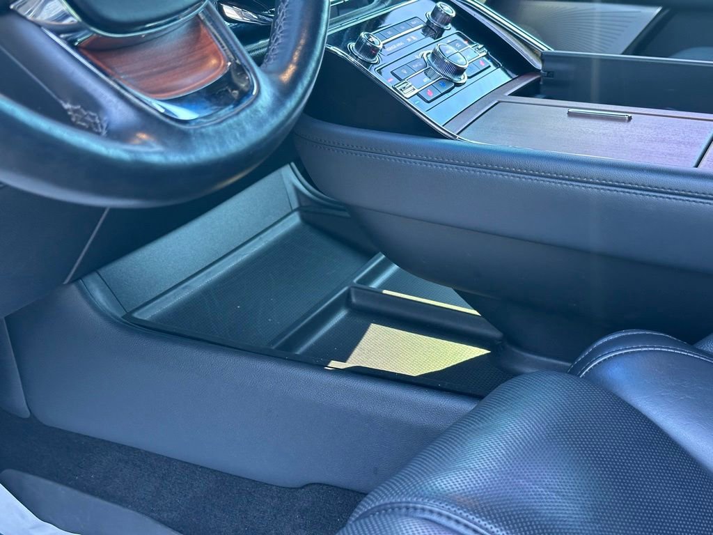 Used 2022 Lincoln Navigator L Reserve RWD image 12