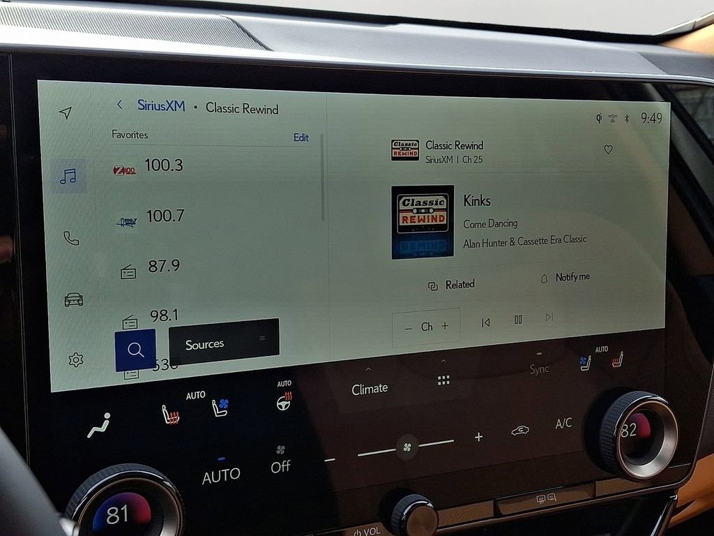 Used 2025 Lexus NX 350 AWD w/ Accessory Package (2T) image 18