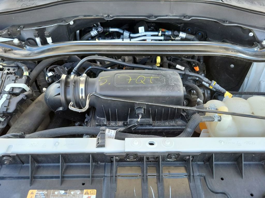 Used 2022 Ford Explorer Limited w/ Limited Technology Package image 18