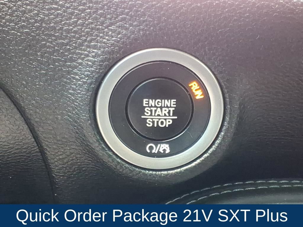Used 2018 Dodge Challenger SXT Plus RWD image 4