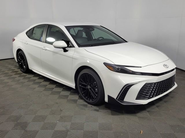 New 2026 Toyota Camry SE image 1