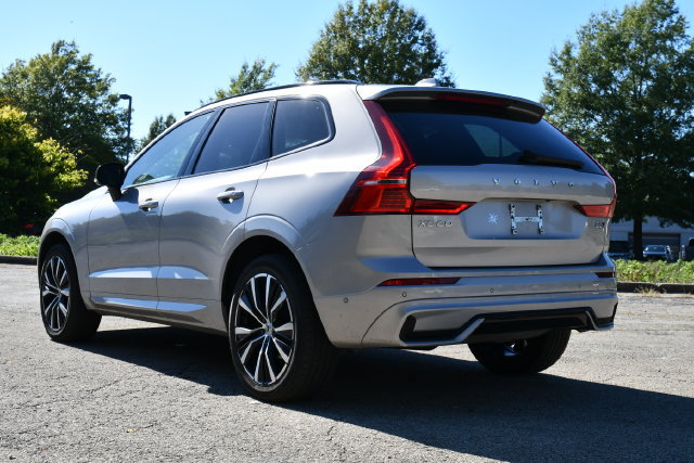 Used 2024 Volvo XC60 B5 Plus w/ Climate Package AWD/4WD image 5