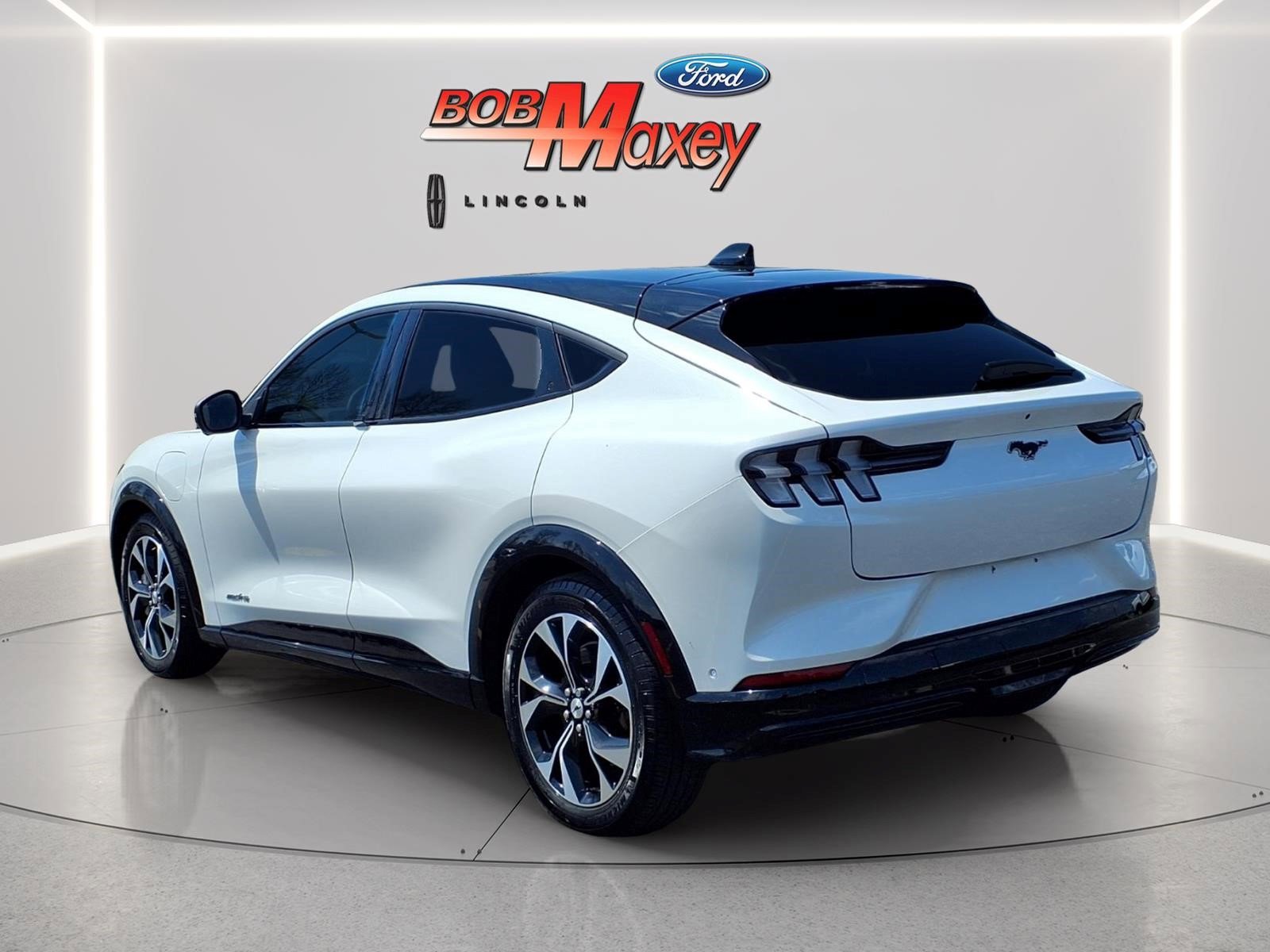 Used 2023 Ford Mustang Mach-E Premium AWD/4WD image 7