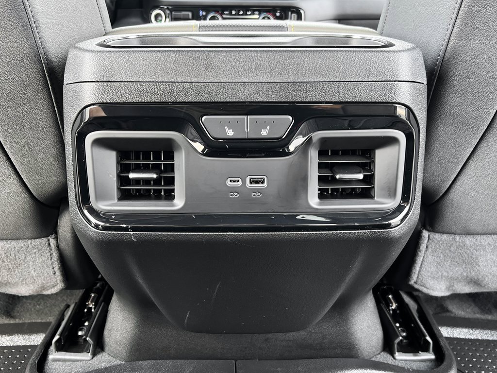 Used 2024 Chevrolet Silverado 2500 ZR2 w/ Technology Package image 24