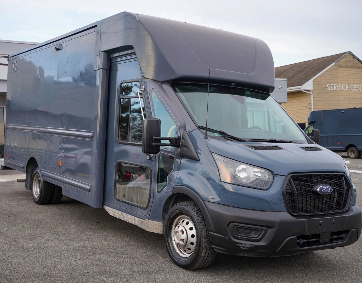 Used 2021 Ford Transit 350 DRW image 8