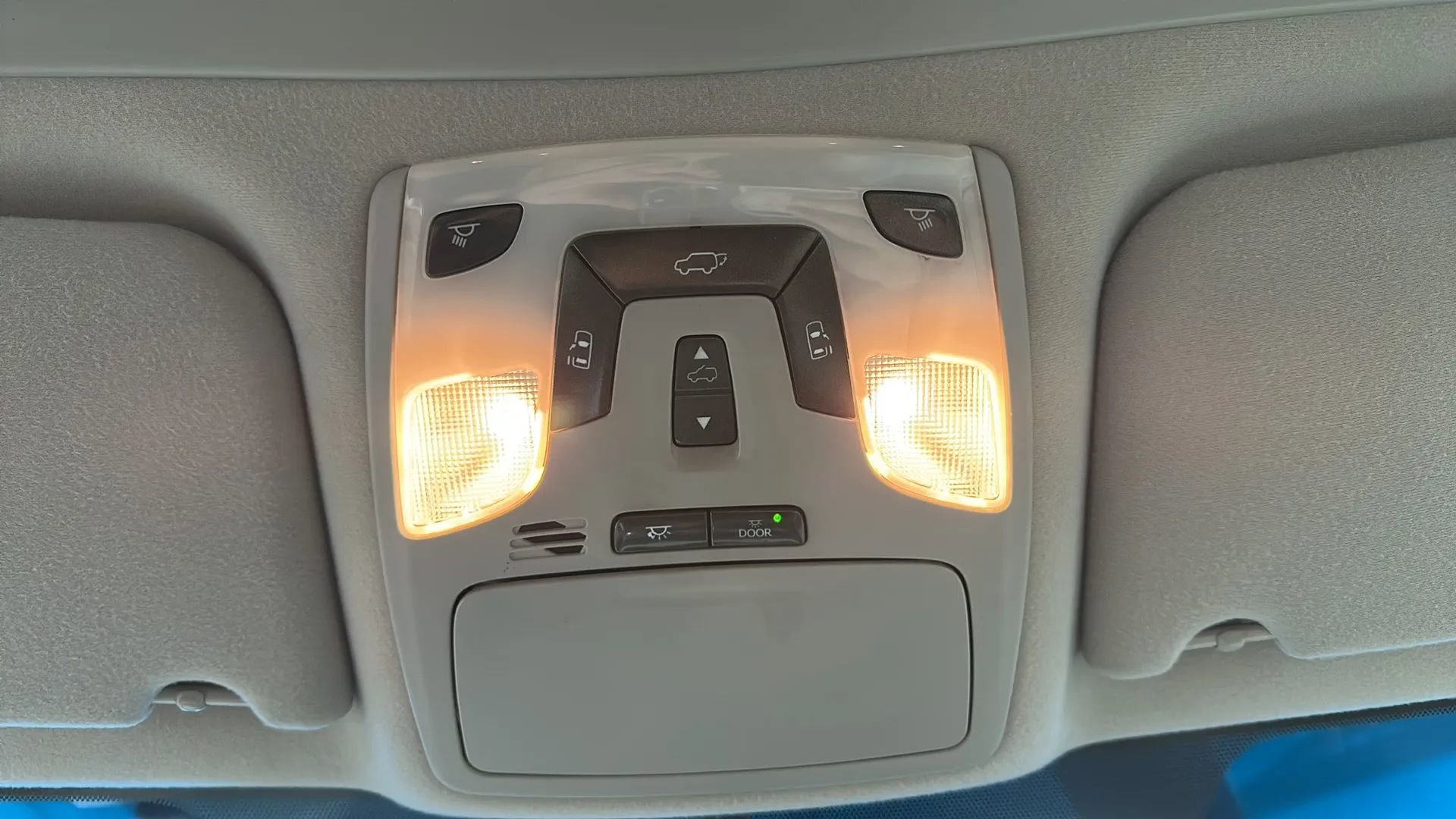 Used 2014 Toyota Sienna XLE FWD image 29